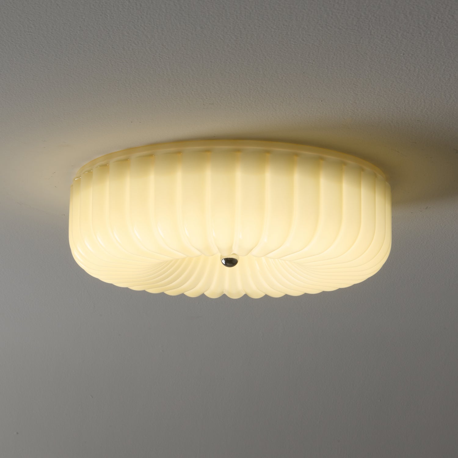 WOW Vivid Ripple Ceiling Light