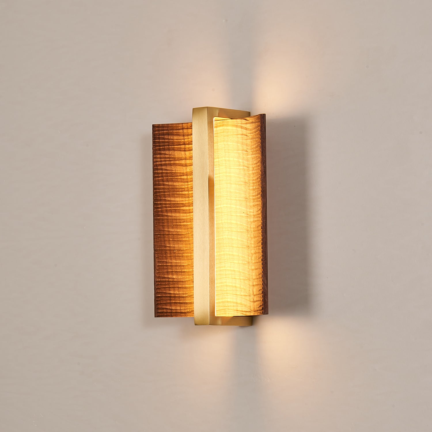 WOW Whisperwood Wall Light
