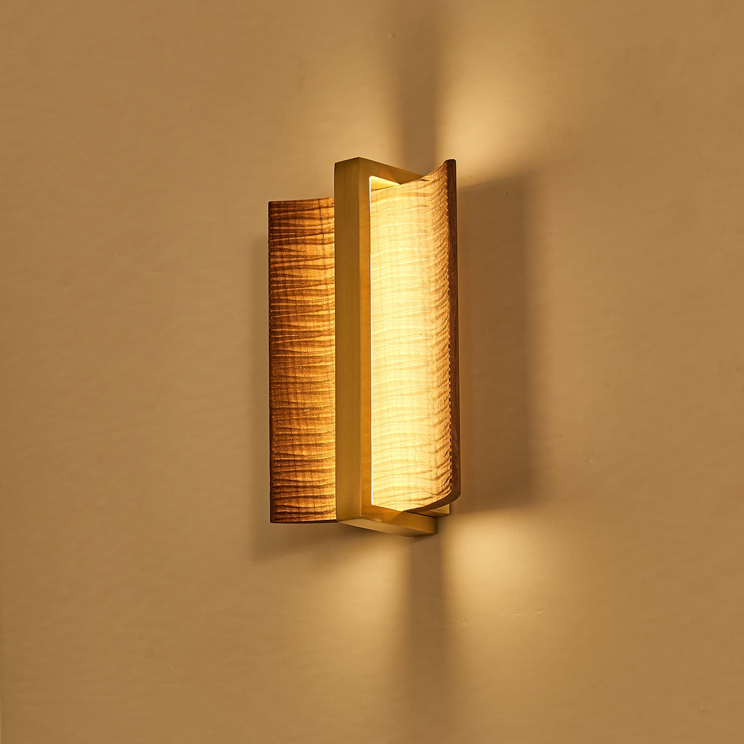 WOW Whisperwood Wall Light