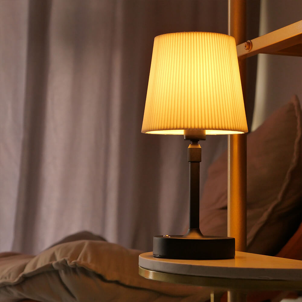 Wireless Retractable Fabric Table Lamp