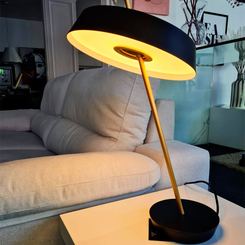 Minimalist Rotating Table Lamp